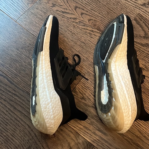 Black adidas ultra boost - Picture 4 of 4